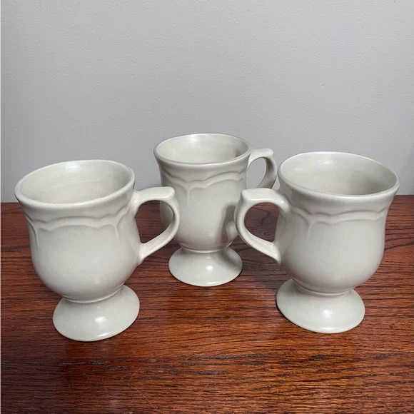 Pfaltzgraff Pedestal Mugs Gazebo Pattern - Picture 2 of 8